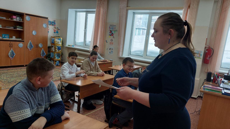 Участие ребят в беседе о профилактике болезни зубов.