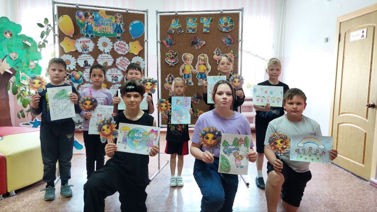 1 июня прошла праздничная игровая программа.